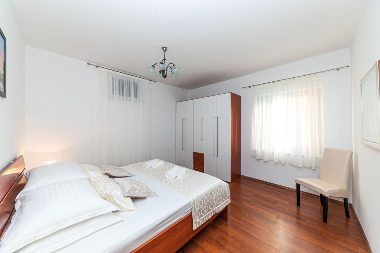 Rajcic Apartments Rogoznica  Exterior photo