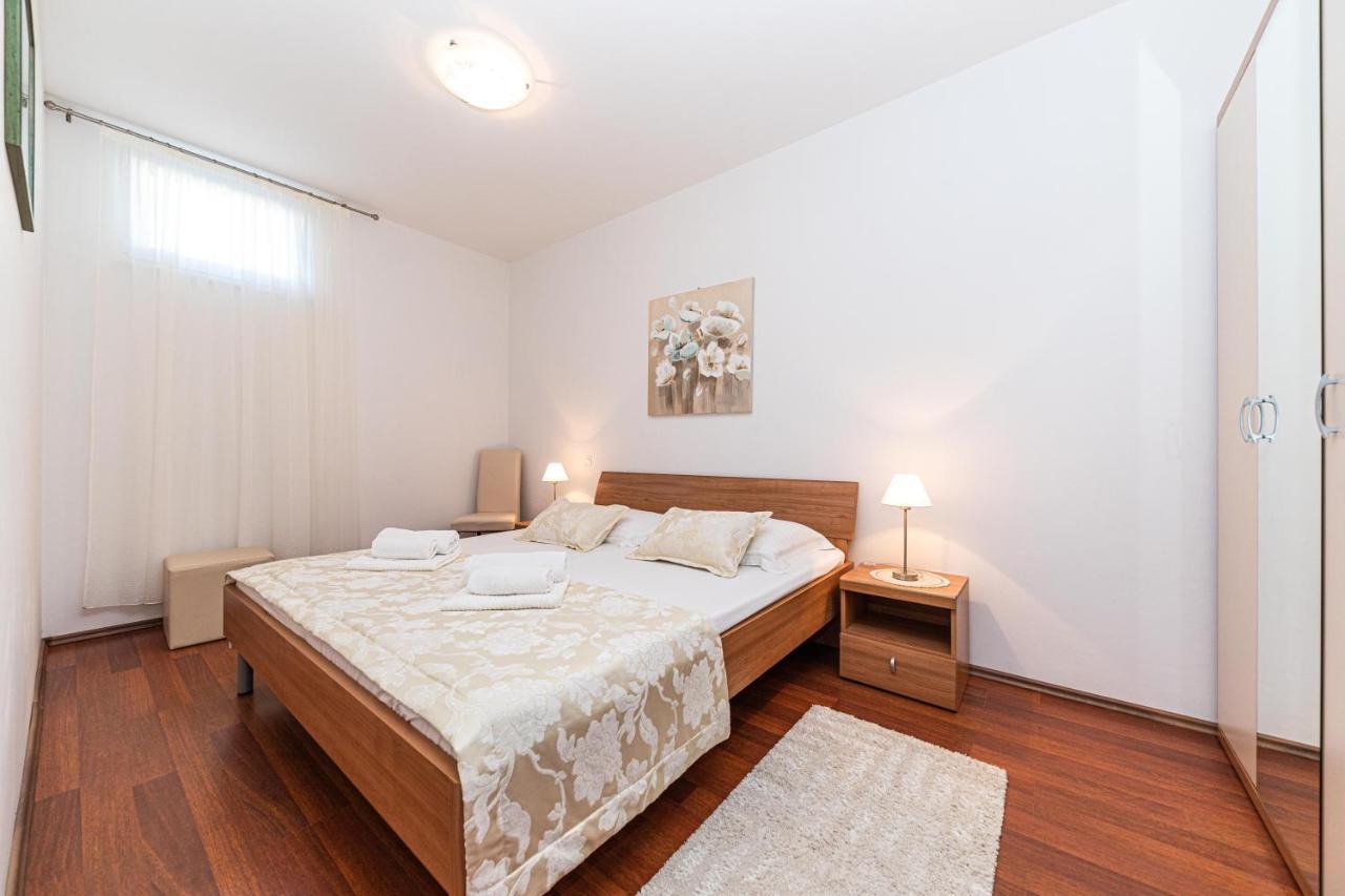 Rajcic Apartments Rogoznica  Exterior photo